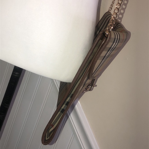 BURBERRYS Nova Check Haystack Plaid Oversized Clutch Portfolio w/ Chain VINTAGE - Picture 11 of 17